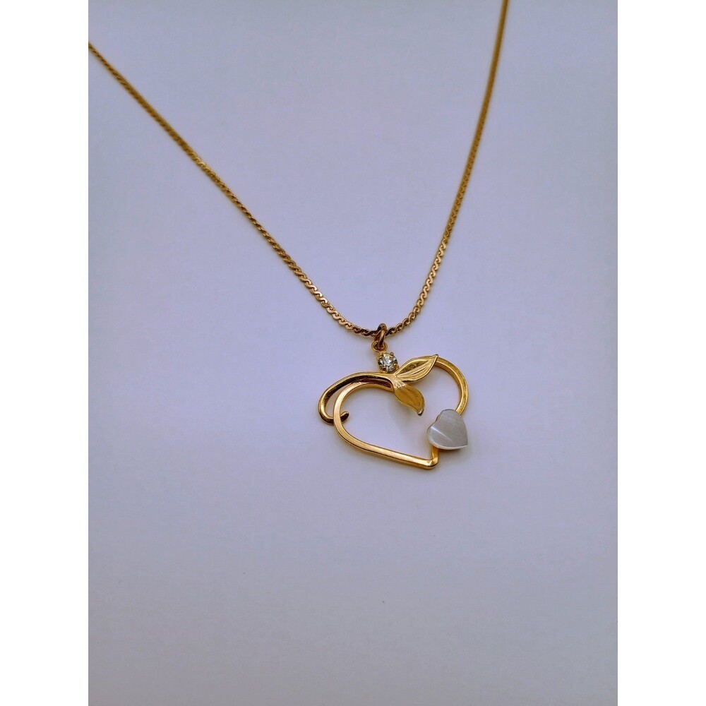 Vintage Gold Tone Heart Pendant With Rhinestone, Heart Stone Accent Necklace